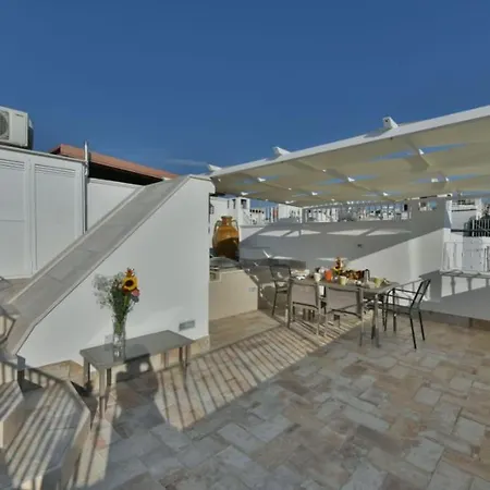 Le Alcove Del Leopardi Casa vacanze *