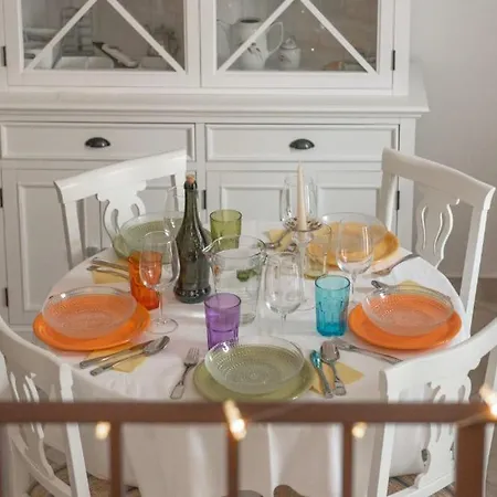 Le Alcove Del Leopardi *